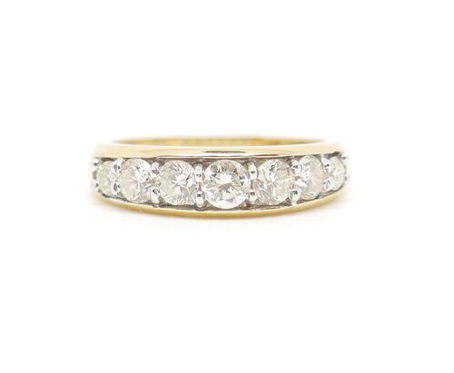 Seven Stone Ring in 18ct Yellow Gold
